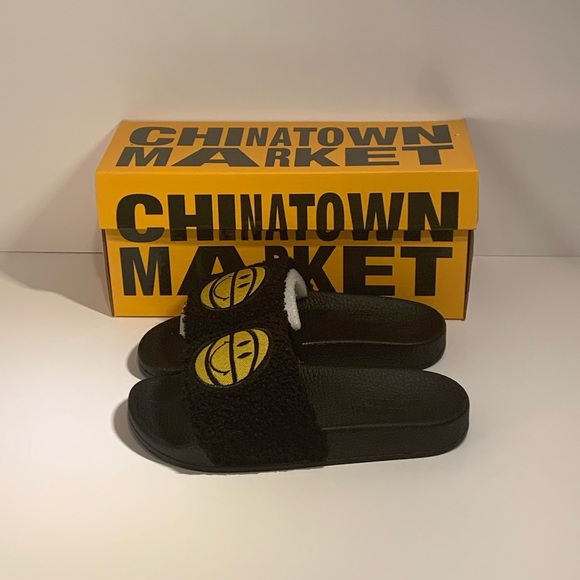🙂[BRAND NEW] CHINATOWN MARKET SMILEY BASKETBALL SHERPA SLIDES SLIP-ON SANDALS🙂 - Picture 6 of 12